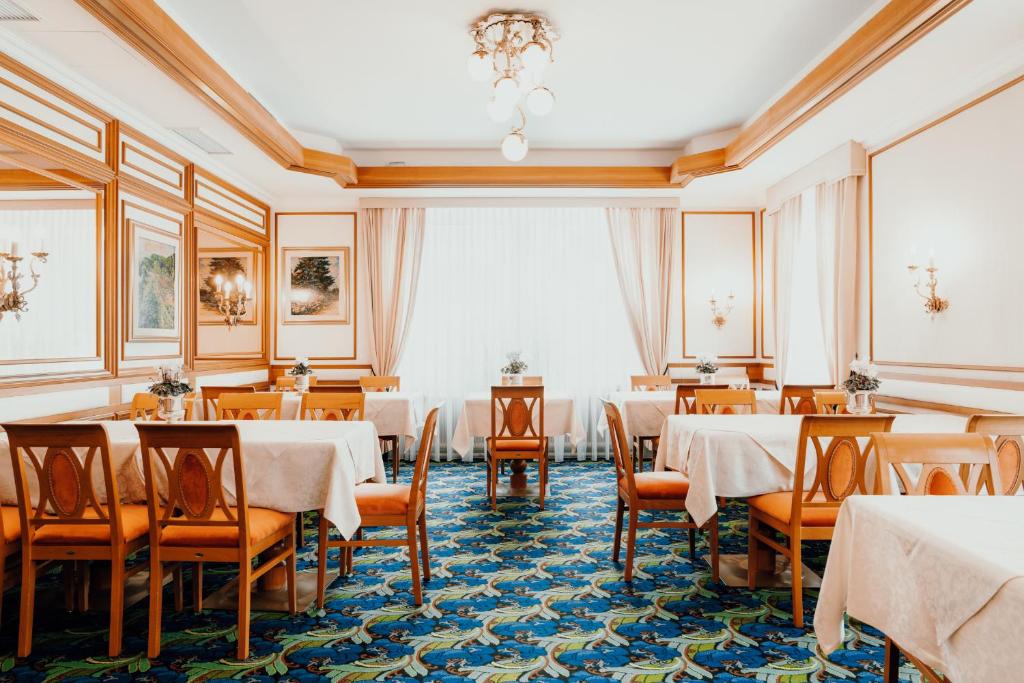 Posedenie v ubytovaní Hotel Scherer