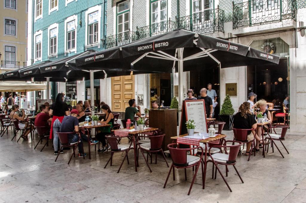 Browns Boutique Hotel - Resim 4