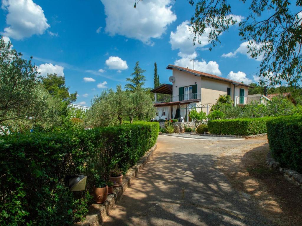 Zahrada ubytování Holiday Home Anka by Interhome