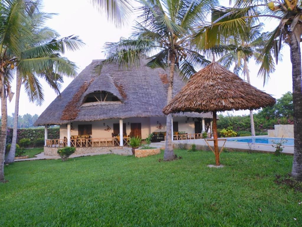 瓦塔姆的住宿－Queen K Cottages Watamu At Chrystal Homes，相簿中的一張相片