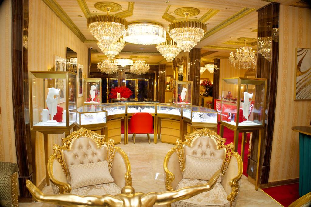 Posezení v ubytování NO.1 HOTEL