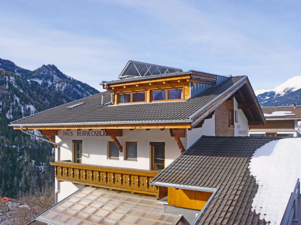Nespecifikovaný výhled na hory nebo výhled na hory při pohledu z apartmánu