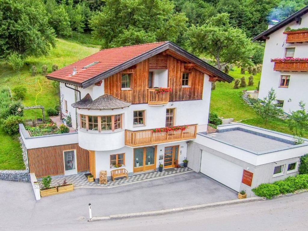 Budova, v ktorej sa apartmán nachádza
