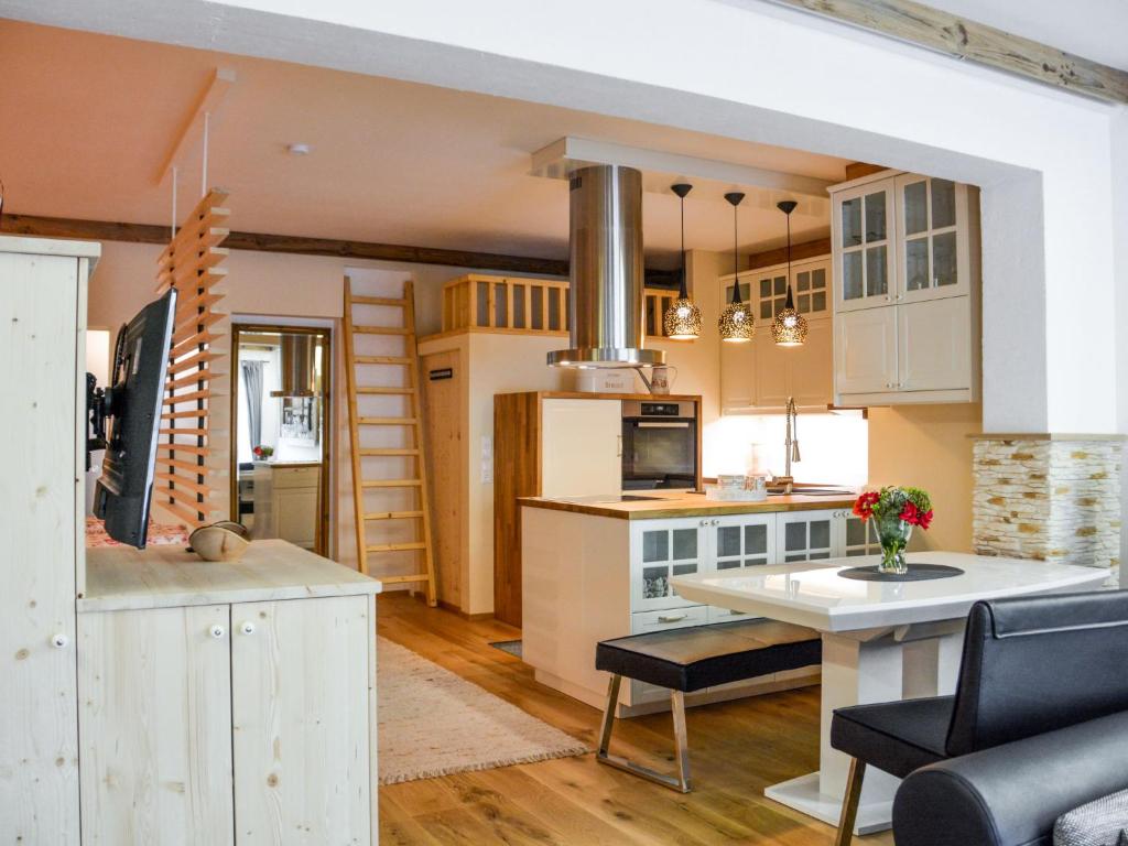 Kuchyňa alebo kuchynka v ubytovaní Studio Apart Fassern by Interhome