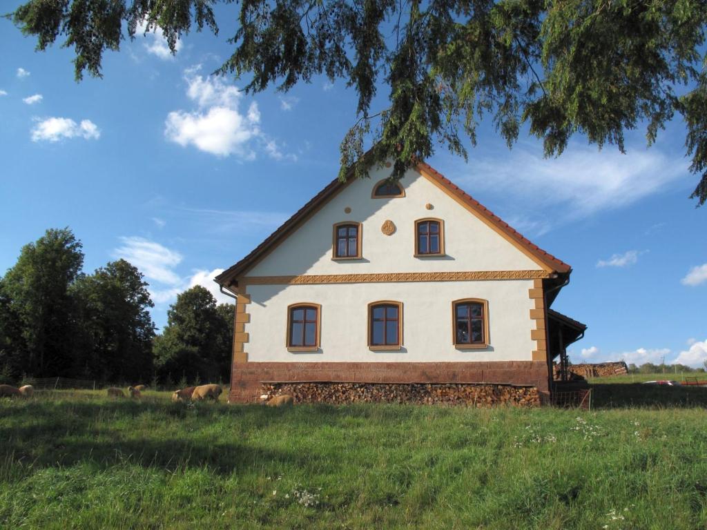 Budova, kde se prázdninový dům nachází