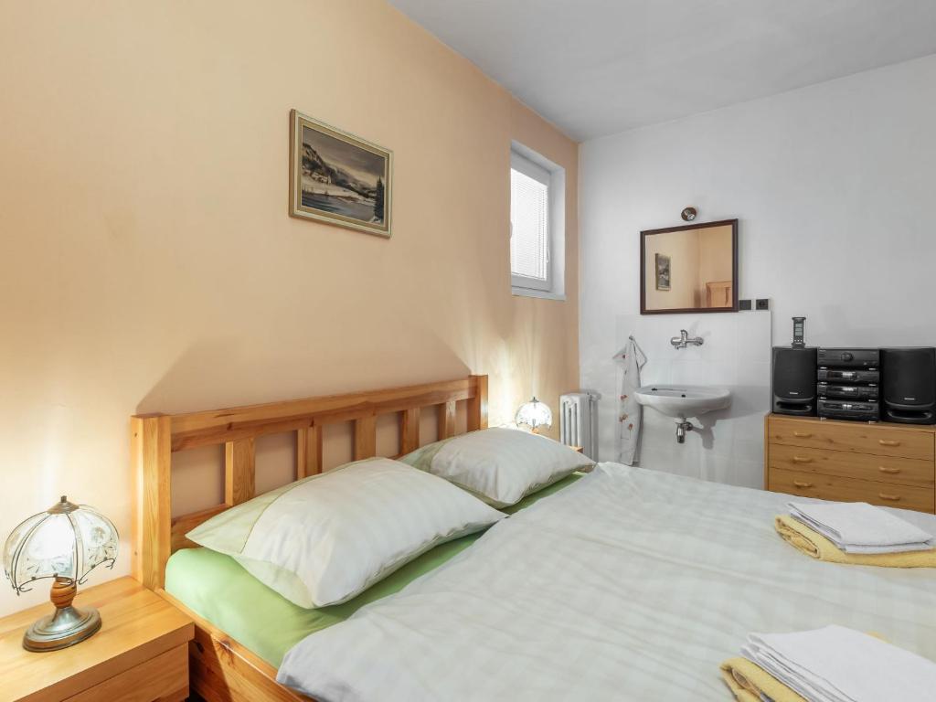 Postel nebo postele na pokoji v ubytování Holiday Home Desná v Jizerských horách by Interhome