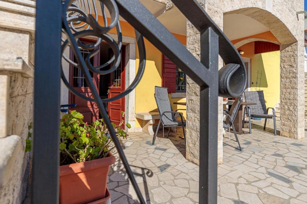 Fotografie z fotogalerie ubytování Apartments Grgeta Funtana v destinaci Funtana