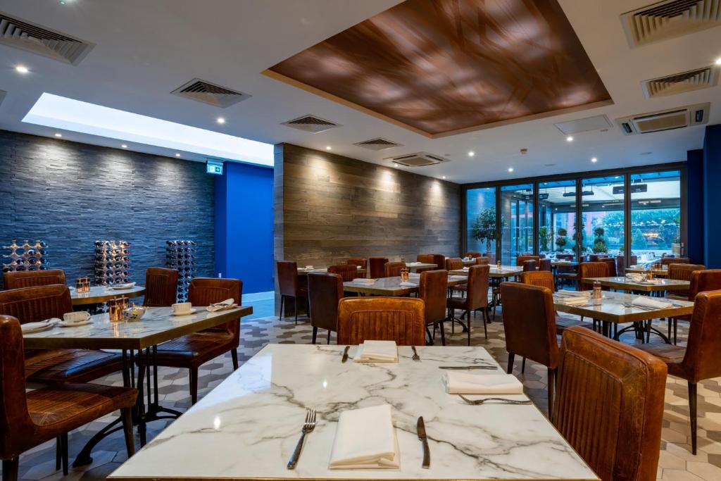 Weetwood Hall Estate - Resim 20