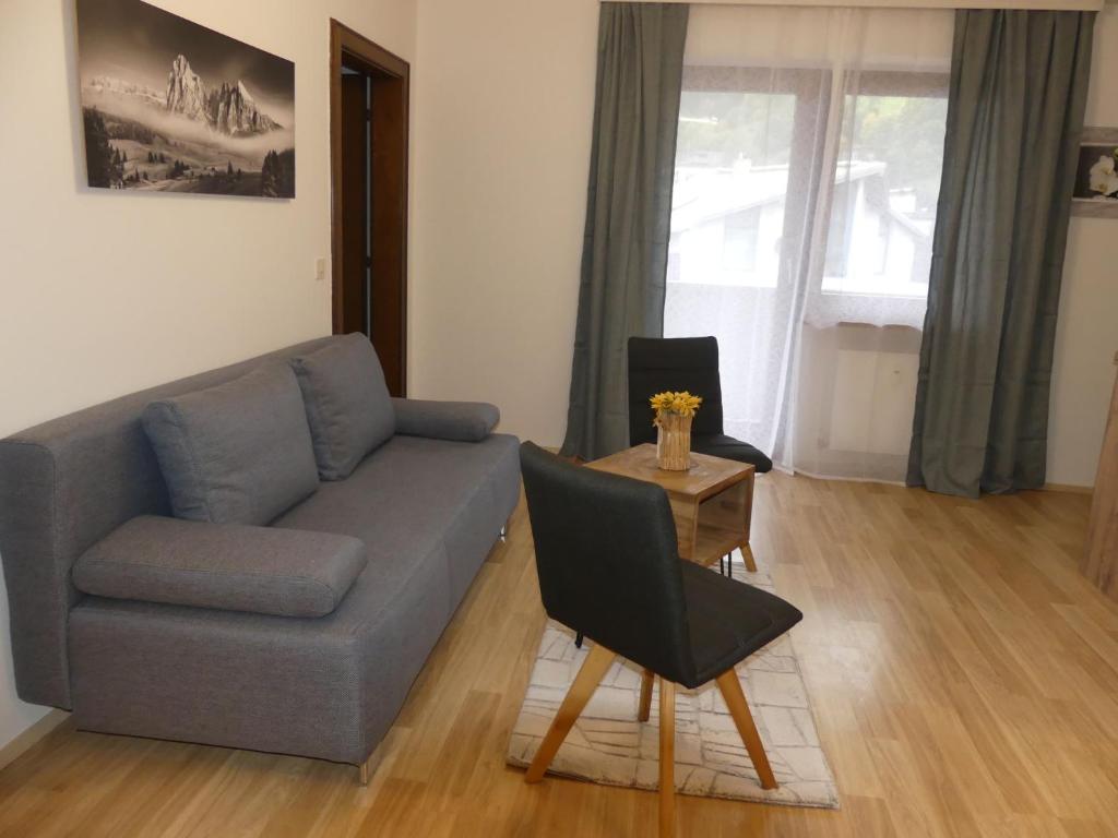 A seating area at Apartment Sigel by Interhome