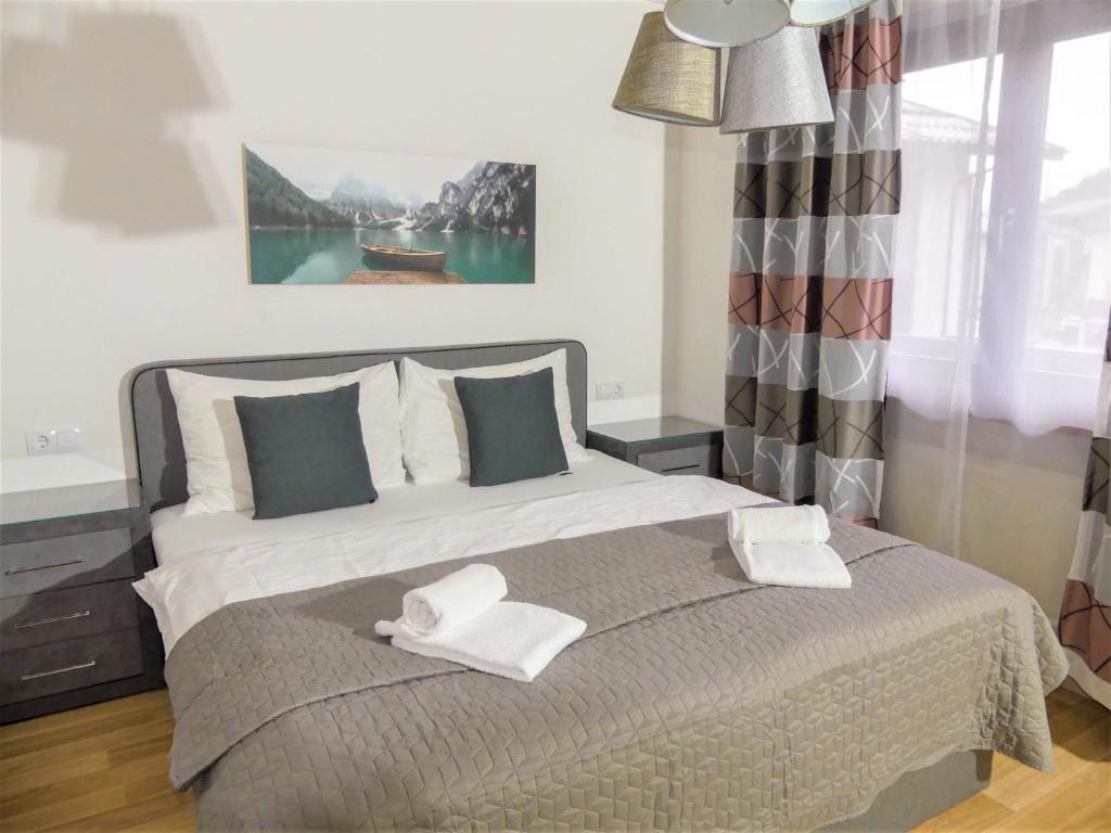 A bed or beds in a room at Apartment Sigel by Interhome