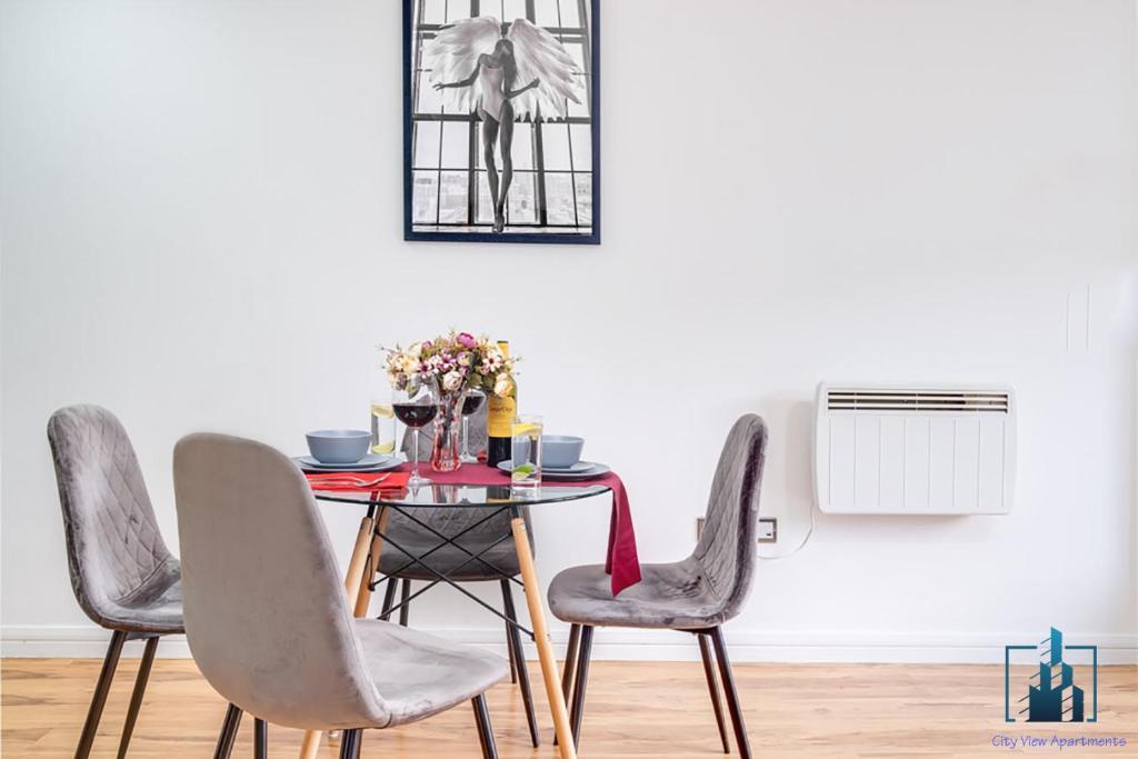 Birmingham City Centre City View Apartments - Apartment With Garden View