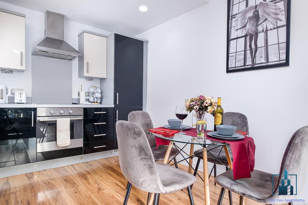 Birmingham City Centre City View Apartments - 