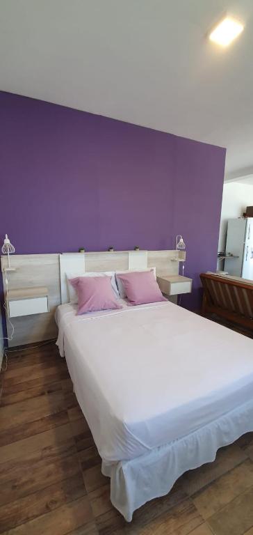 Postel nebo postele na pokoji v ubytování Casa Las Lavandas - LOS REYUNOS