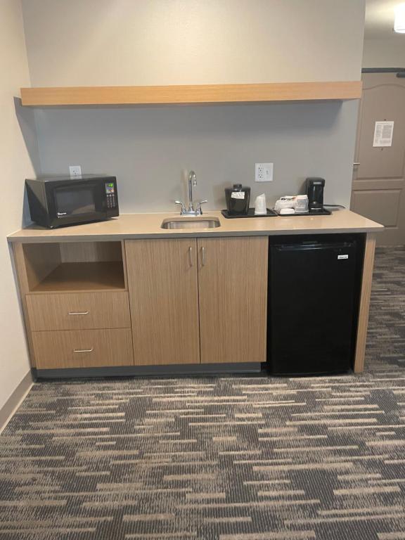 Country Inn & Suites by Radisson, Madison, WI photo
