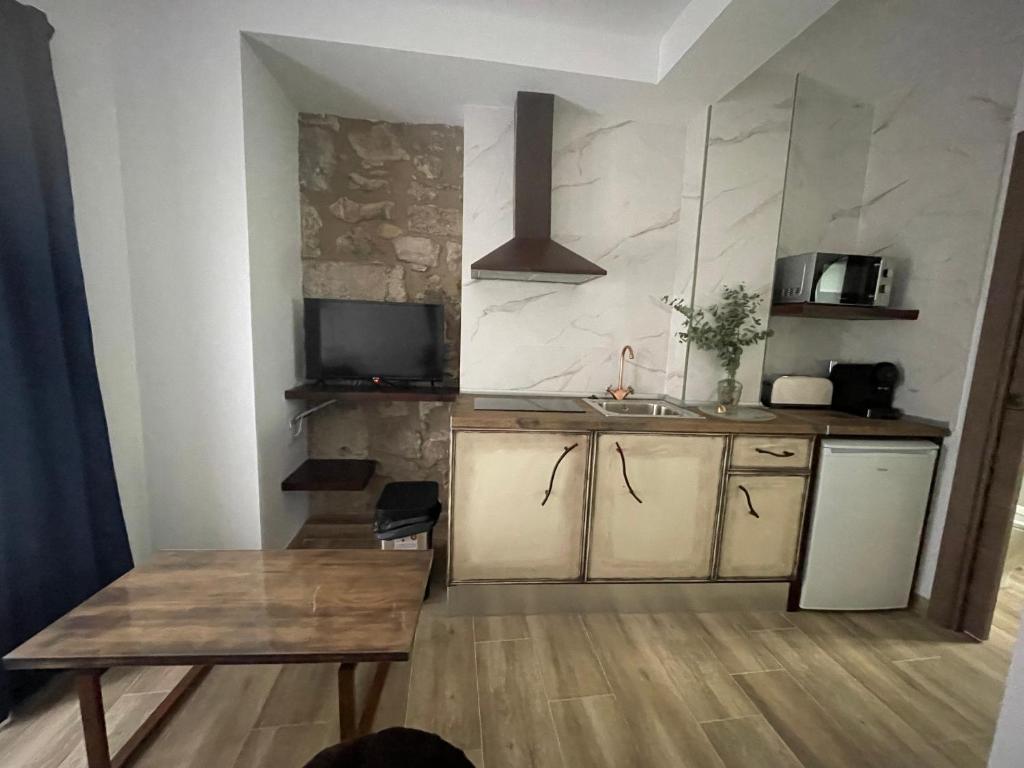 ATENEO CUENCA Suites con cocina en el casco histórico - Suite Avec Balcon