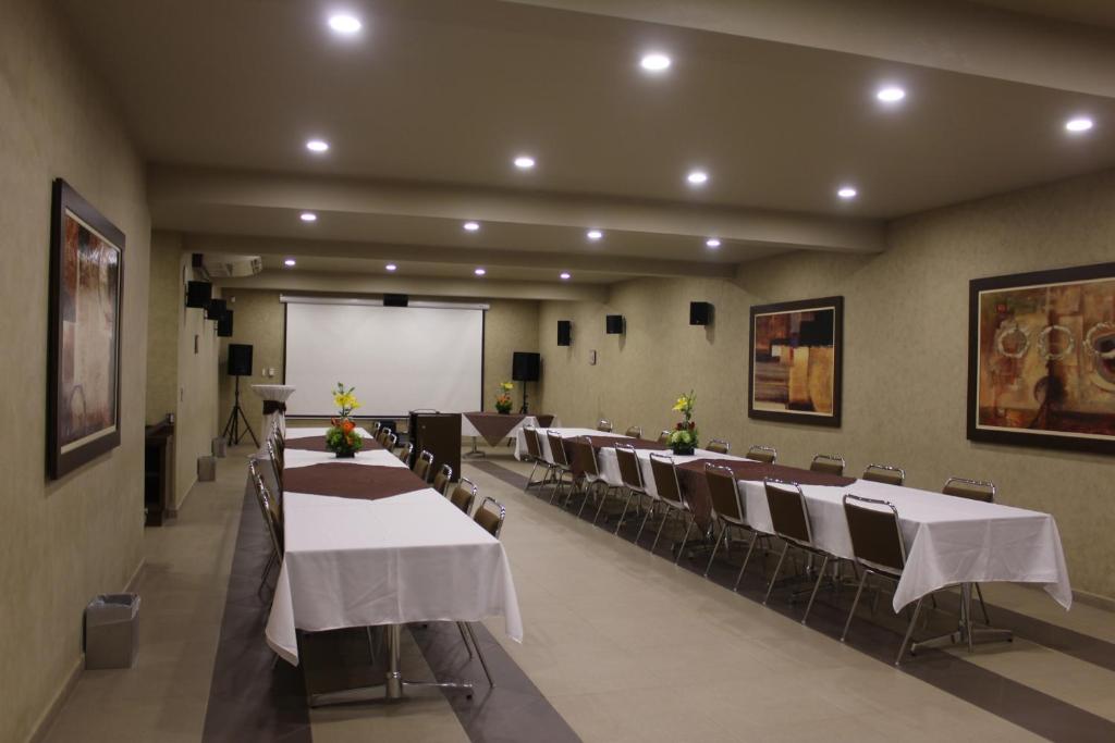 Konferenční prostory v ubytování Layfer Express, Córdoba, Ver
