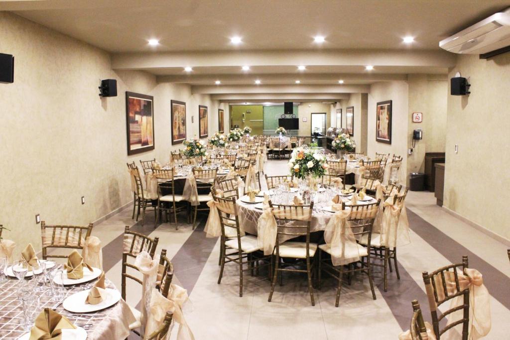 Restaurace v ubytování Layfer Express, Córdoba, Ver