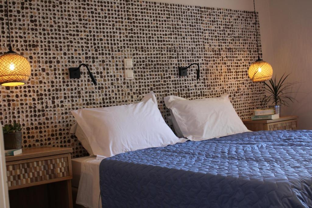 Postel nebo postele na pokoji v ubytování Dassia Beach Hotel