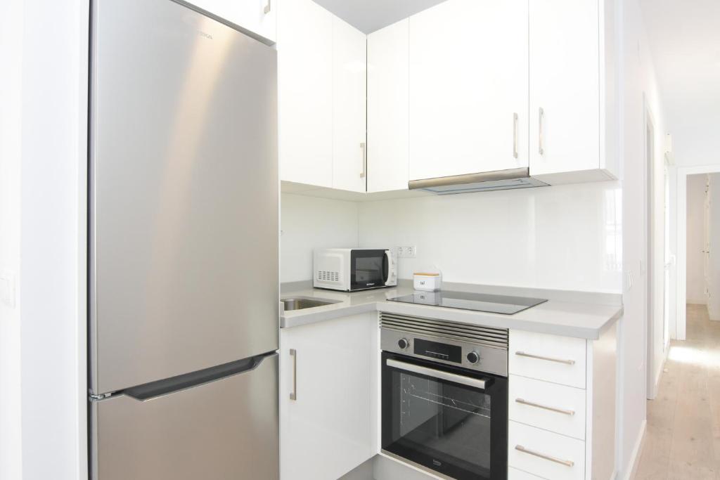 Kuchyň nebo kuchyňský kout v ubytování Apartamento recién reformado en el centro de Nerja