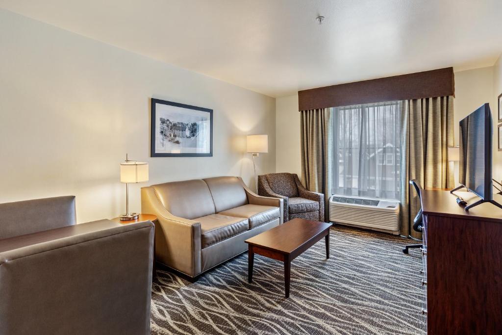 Cobblestone Hotel & Suites - Little Chute - 家庭房 - 残疾人