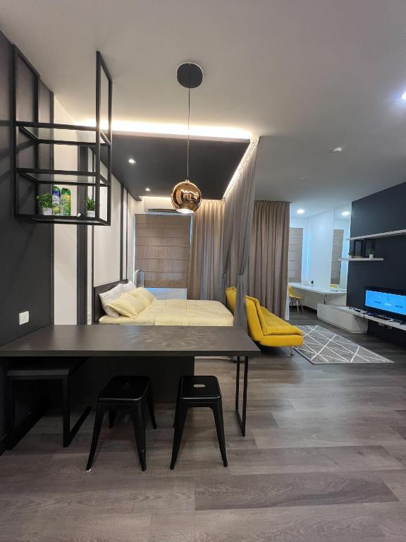 Vista Bangi 1 Bedroom service apartment with swimming pool - Appartement Met één Slaapkamer