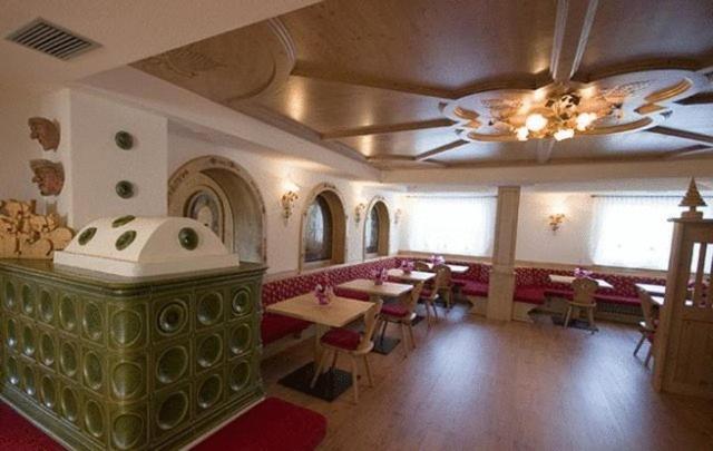 Posezení v ubytování Hotel Zirmes