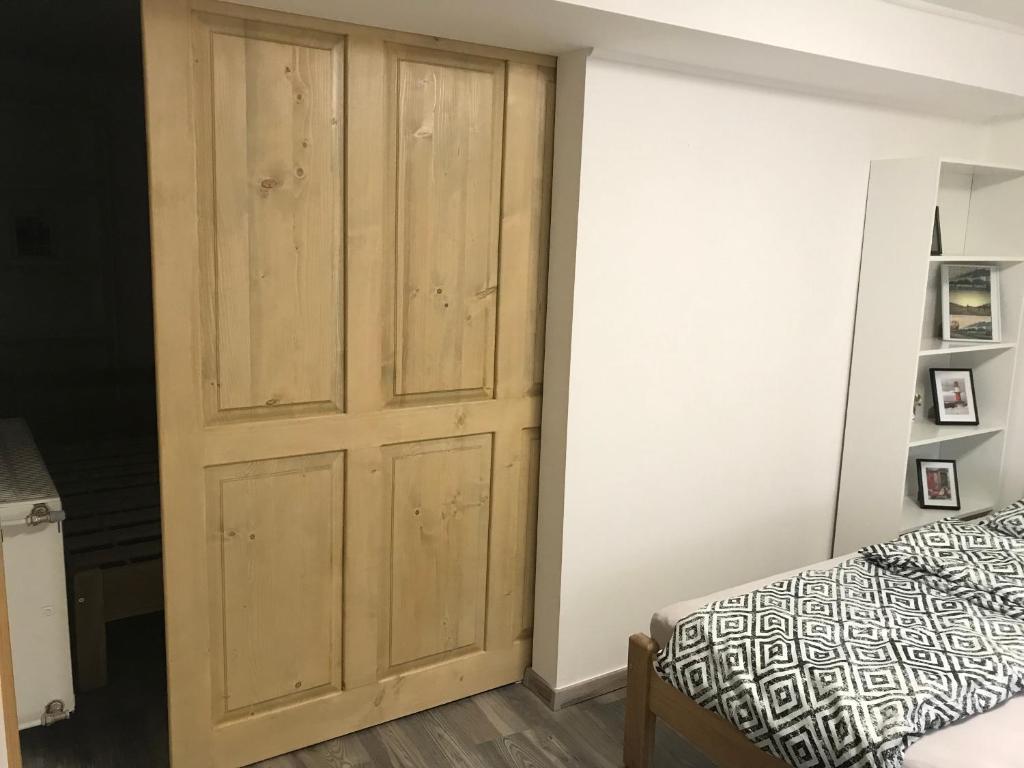 Posteľ alebo postele v izbe v ubytovaní Móra apartman 2