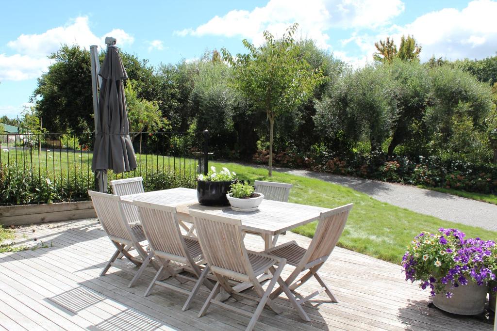 Ata Noho - Havelock North Holiday Home - Housity