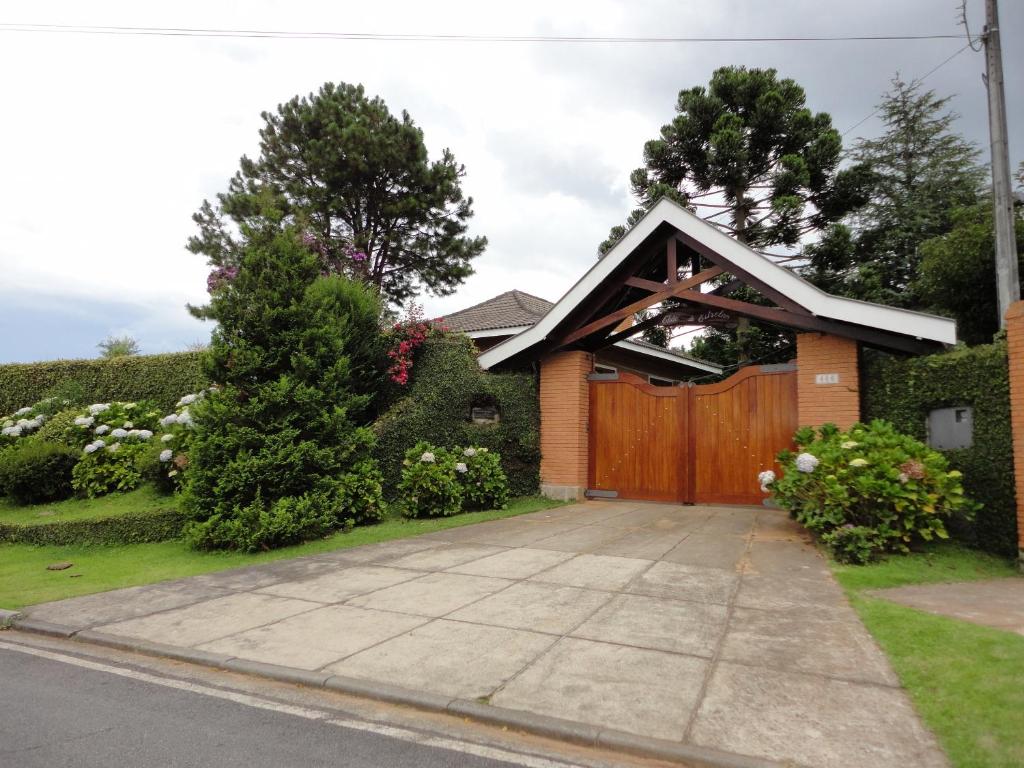  Pousada Casa Campos Bed & Breakfast