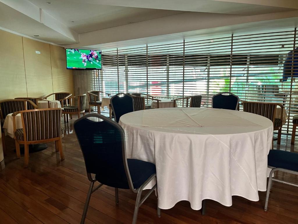 TV in/ali zabaviščno središče v nastanitvi Hotel Scala Magna