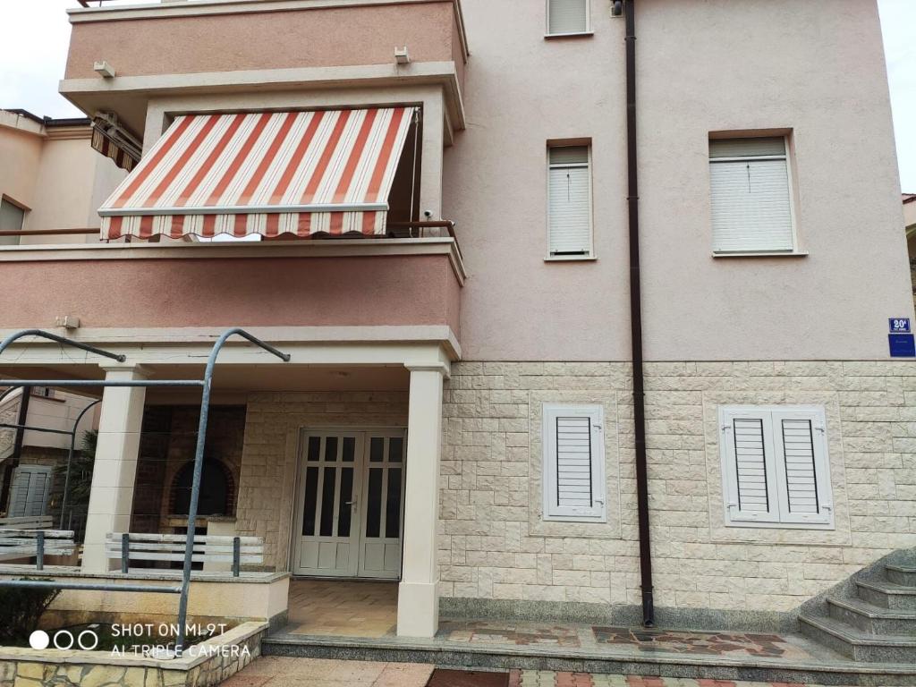 Fotografie z fotogalerie ubytování Apartment Svrco v destinaci Zaboric