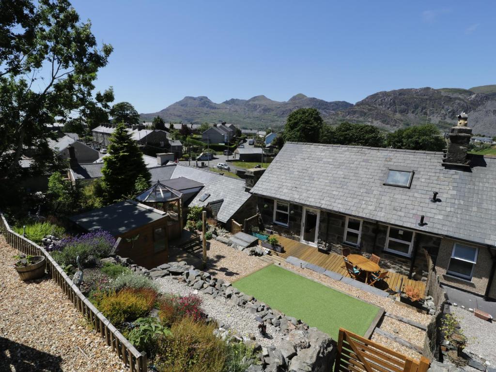 Old Post Office, BlaenauFfestiniog (updated prices 2024)