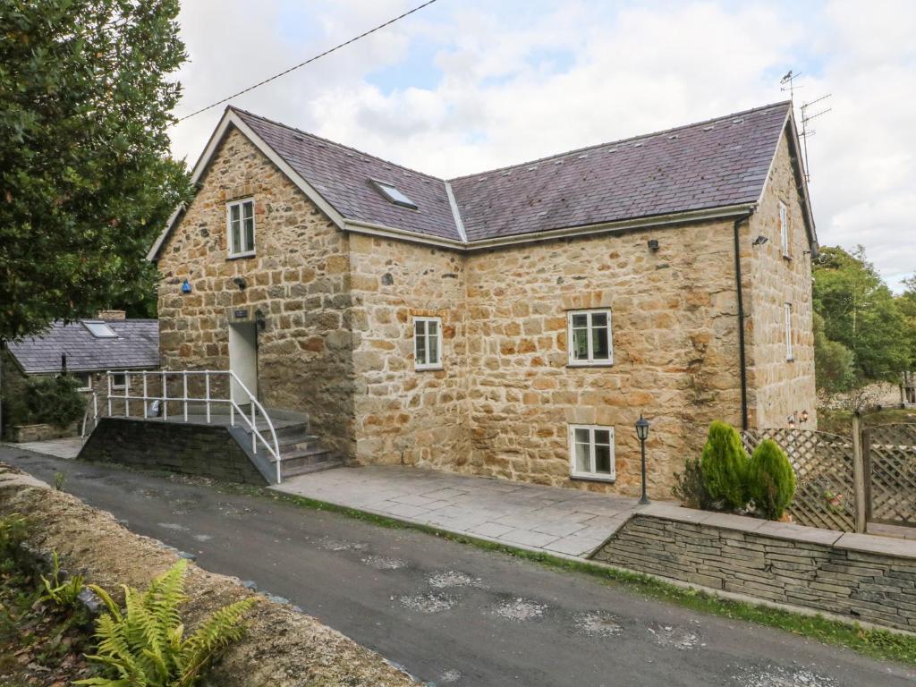 Felin, Llanfairpwllgwyngyll (updated prices 2024)