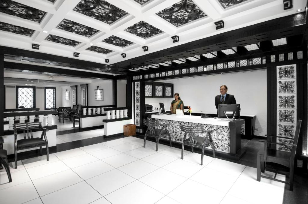 Restaurace v ubytování Liwa - The Transit Hotel, Bengaluru