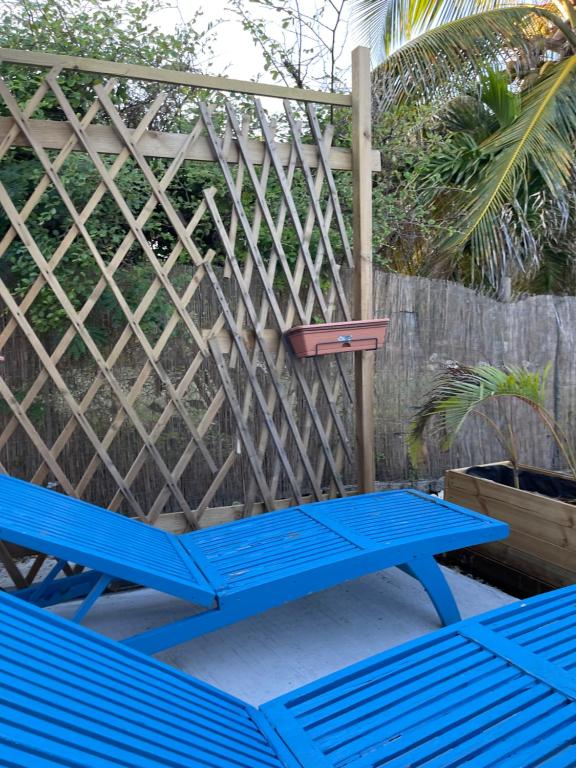 Fotografie z fotogalerie ubytování 2 Bungalows au bord de la plage de montal a moule loués individuellement ou ensemble v destinaci Le Moule