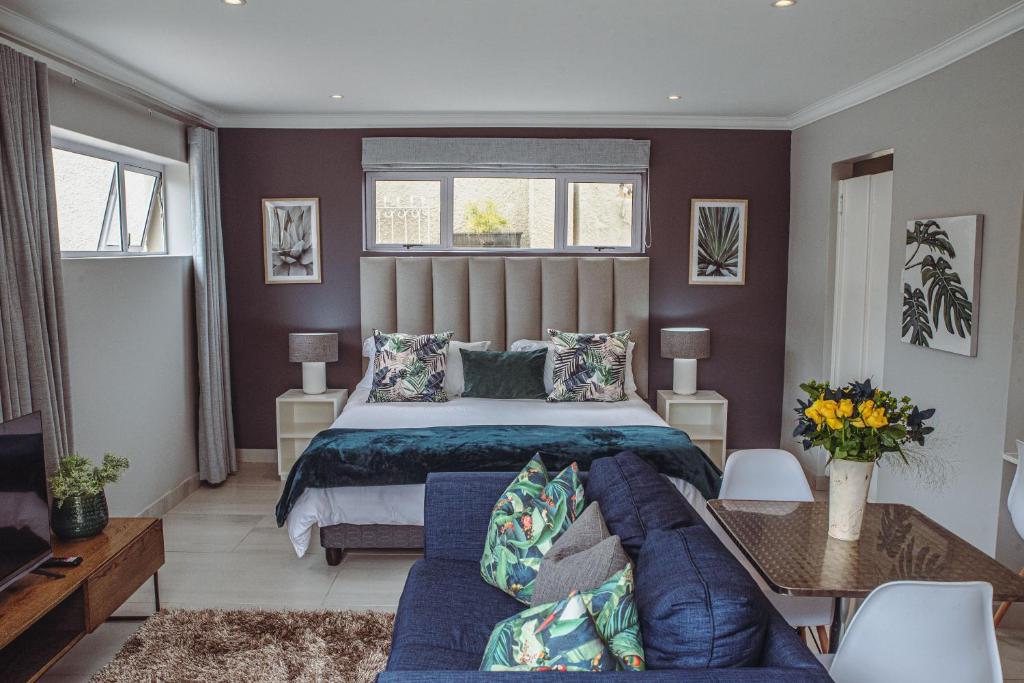 Harbour Cottages, Humewood - Deluxe King Room