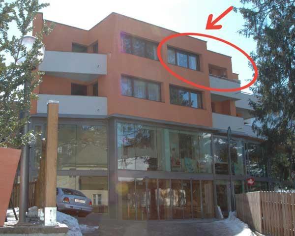 Budova, v ktorej sa apartmán nachádza