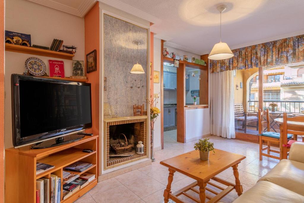 A television and/or entertainment centre at El Albero