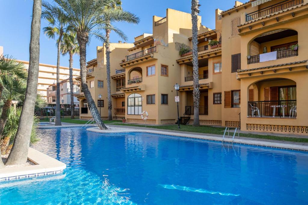 The swimming pool at or close to El Albero