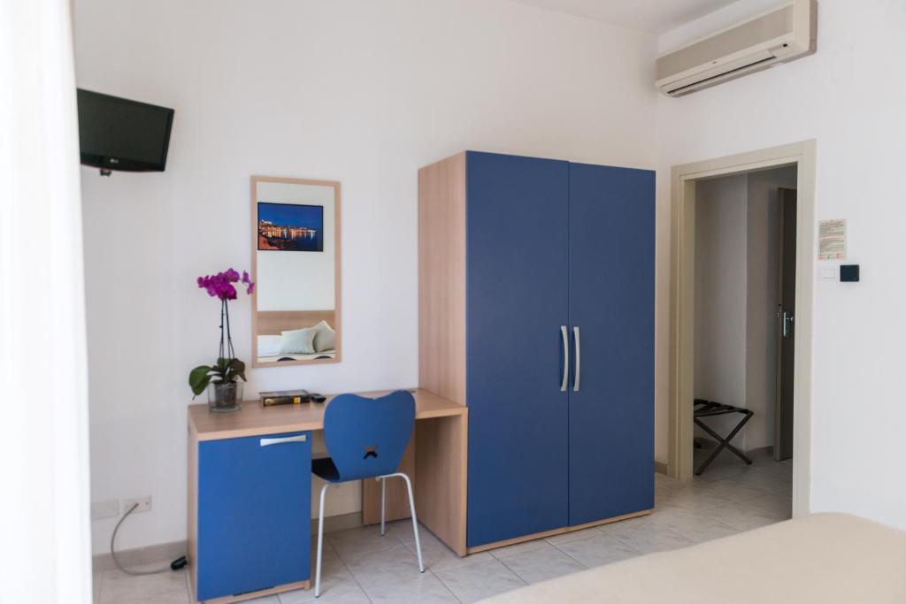 TV a/nebo společenská místnost v ubytování Hotel Viola