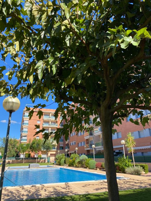 The swimming pool at or close to PLATANERA apart