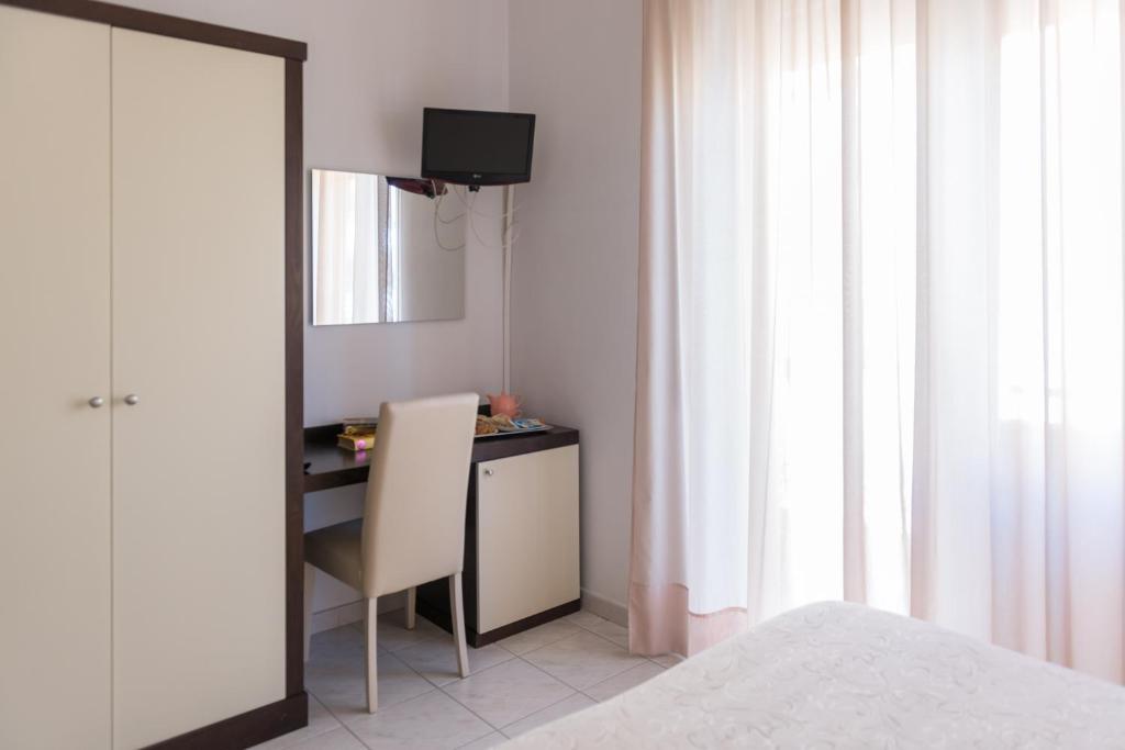 Kuchyň nebo kuchyňský kout v ubytování Hotel Viola