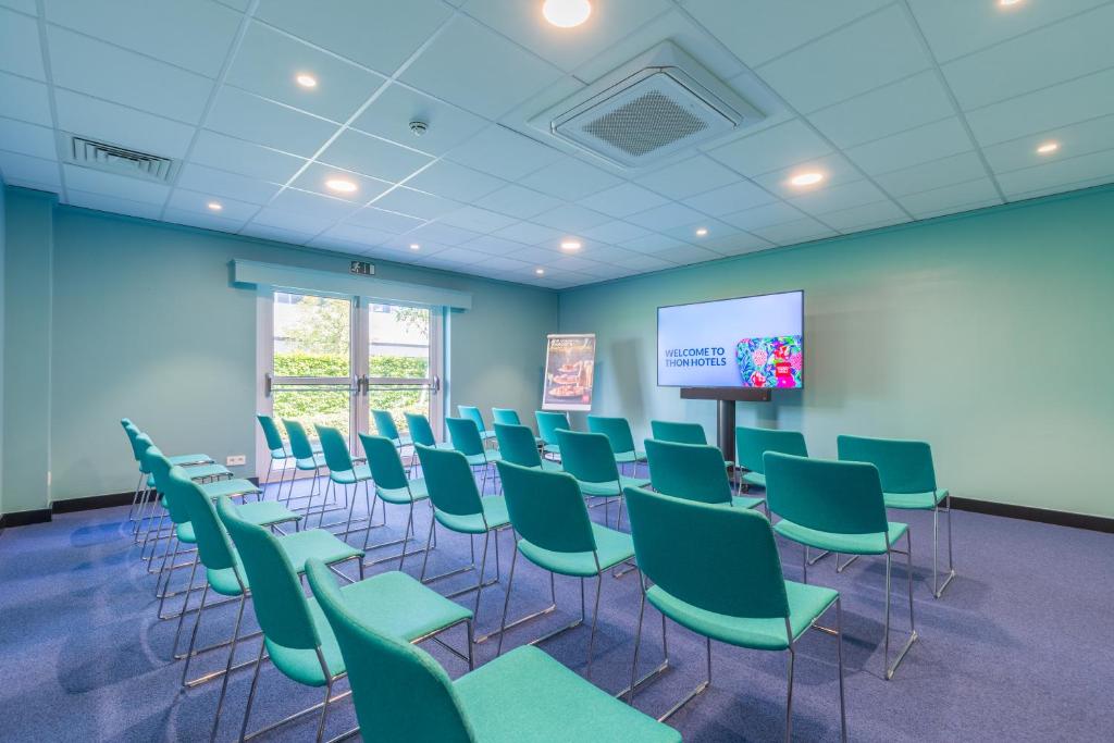 Viðskiptasvæði og/eða fundarherbergi á Thon Hotel Brussels Airport