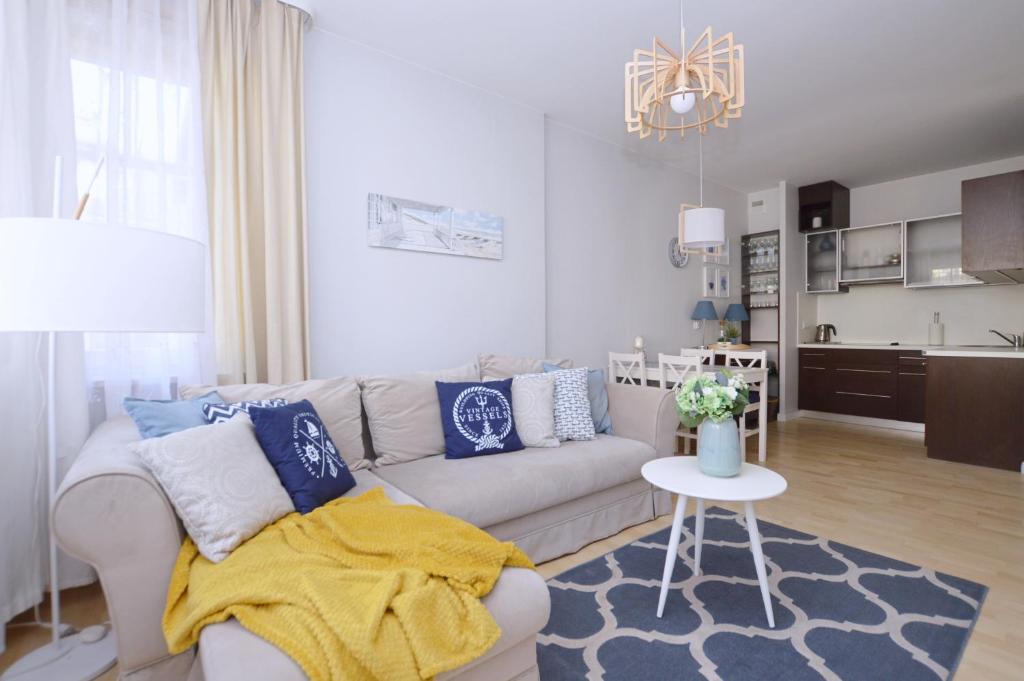 Kuchyňa alebo kuchynka v ubytovaní Victus Apartamenty, Apartament Family&Friends