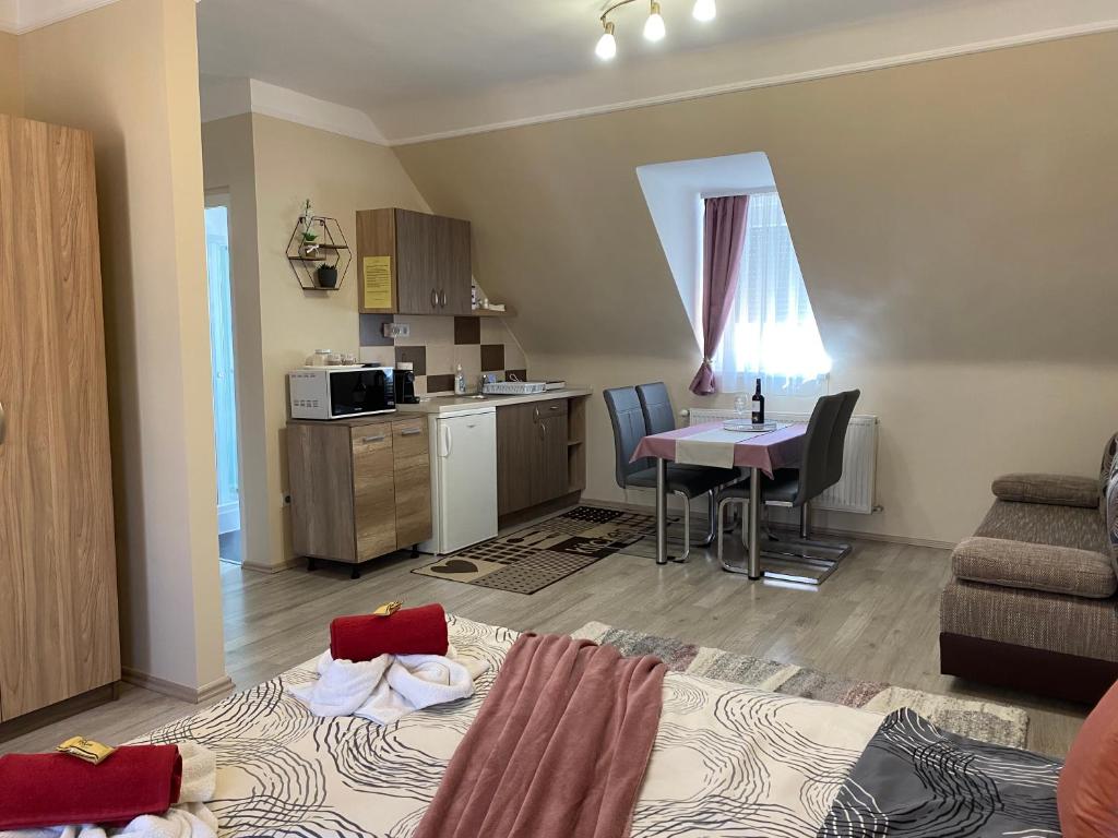 Kuchyň nebo kuchyňský kout v ubytování Oreo Apartman