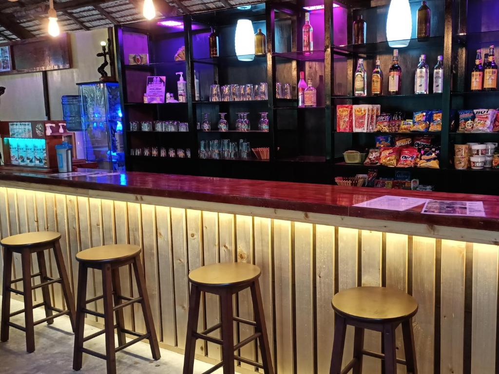 Lounge nebo bar v ubytování Archery-Asia Nipa Huts Moalboal