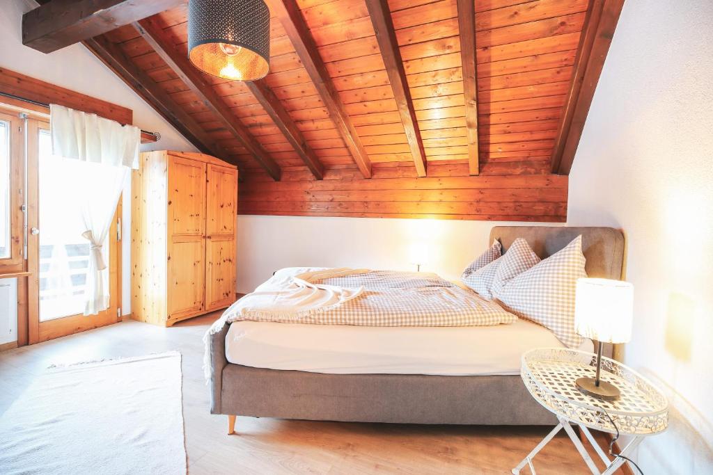 Postel nebo postele na pokoji v ubytování Hotel Restaurant Bürchnerhof
