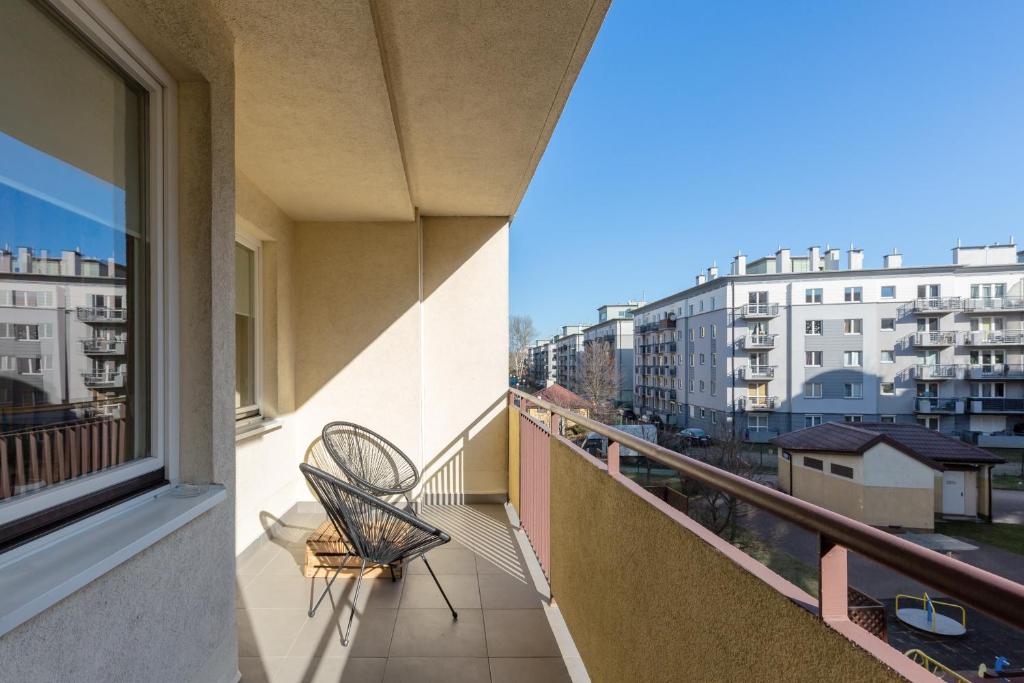 Balkón alebo terasa v ubytovaní Mokotów Apartment Bluszczańska by Noclegi Renters