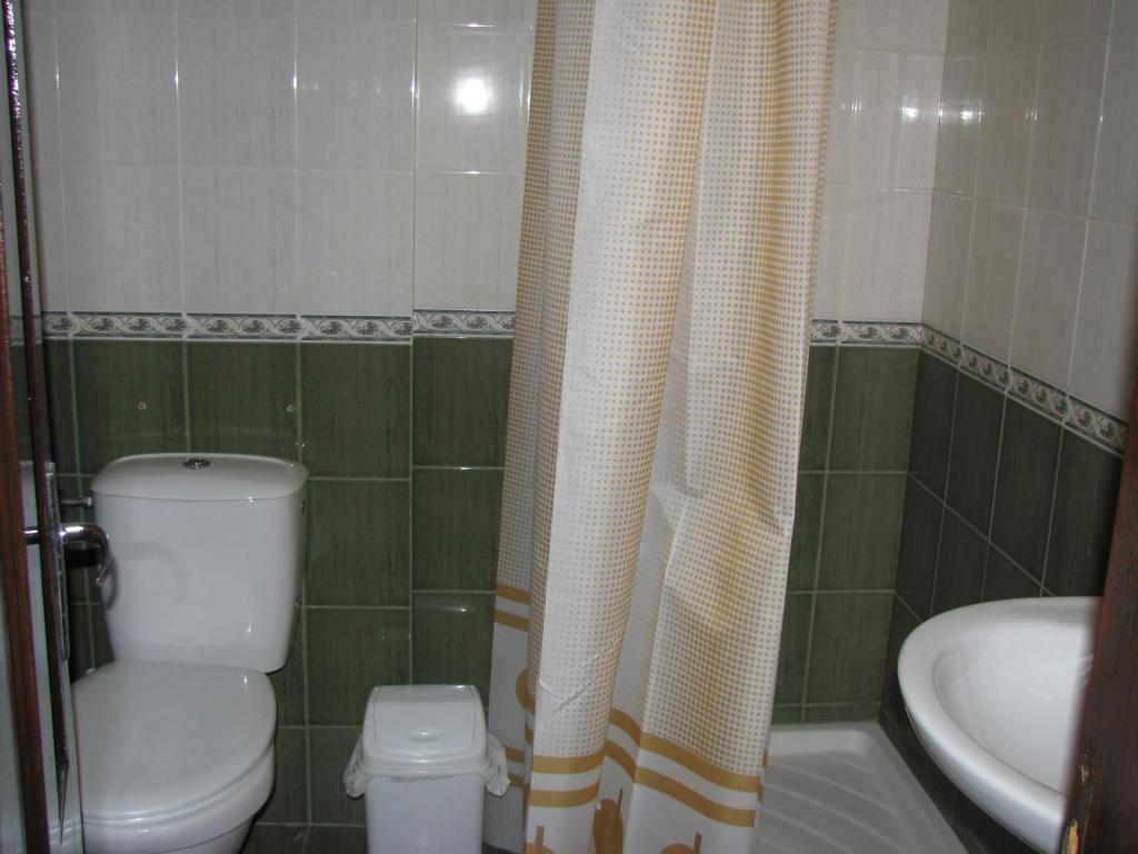 A bathroom at Hotel Stefanov 1