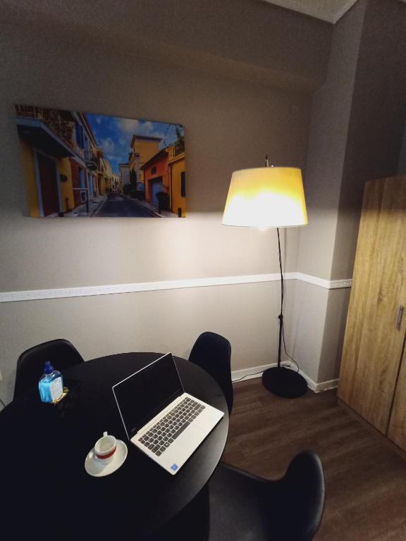 Posedenie v ubytovaní Ermou & Athinas Suites in Monastiraki
